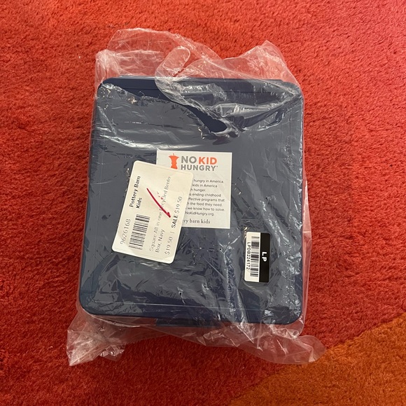 Pottery Barn Kids Navy Blue Bento Box NIB Container Lunchbox with 5 compartments - Picture 5 of 5